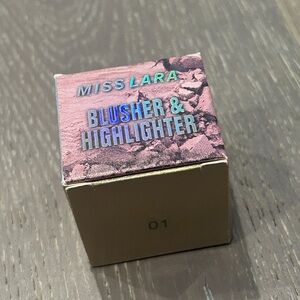 Blusher & Highlighter - Pink and Gold